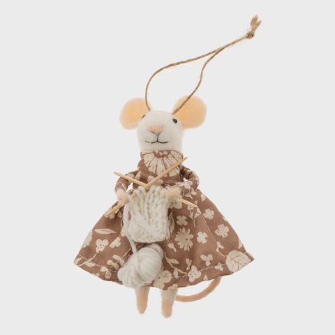 Knitting Nora Mouse