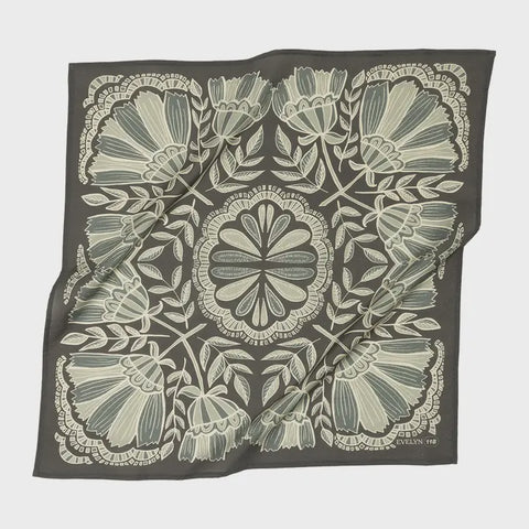 No. 118 Evelyn Bandana