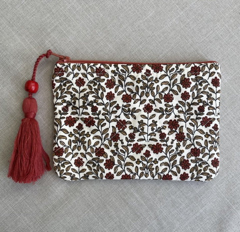 Maroon Floral Pattern Quilted Zip Pouch With Tassel 6"Lx4"H